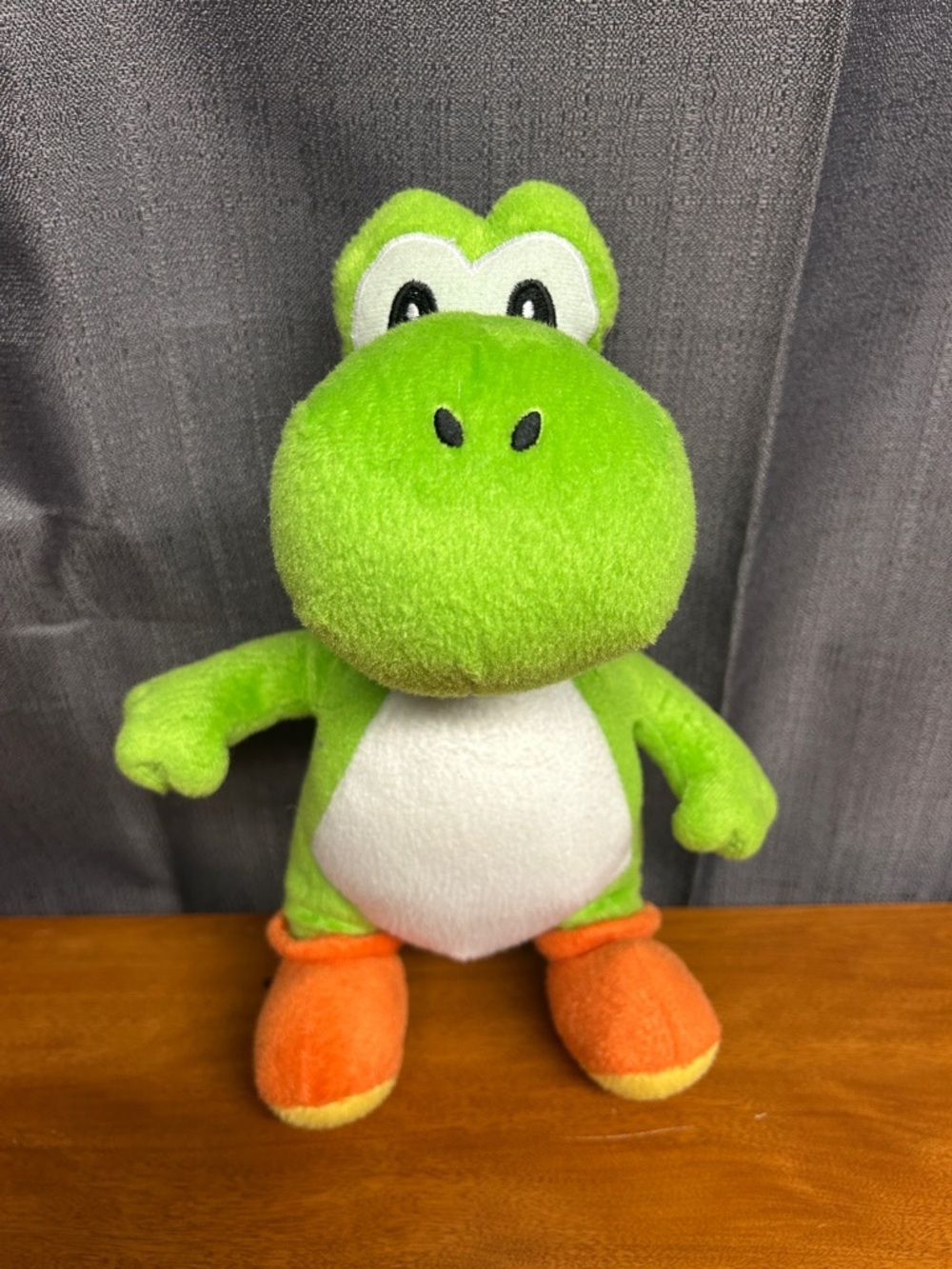2012 Nintendo Super Mario Green Yoshi 9 inch Plush Toy